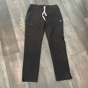 FIGS Yola scrub pants (black)